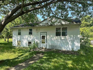 1016 S Second St, Upland, IN 46989