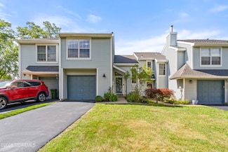81 Malibu Dr, Eatontown, NJ 07724