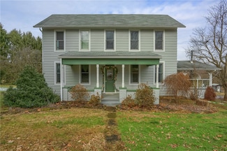 383 Glendale Rd, Beaver Falls, PA 15010