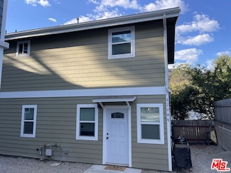 6204 1/2 Mayfield Ave, La Crescenta, CA 91214