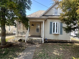 845 S Missouri Ave, Springfield, MO 65806