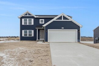 13879 Oasis Ave, Holland, MI 49424