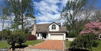 907 Pine Heights Rd, Reading, PA 19605
