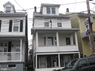 112 Broad St, Saint Clair, PA 17970