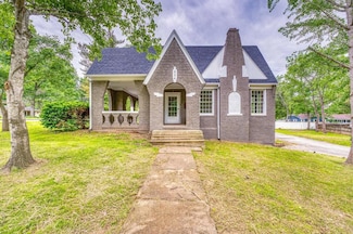 324 S Spruce St, Harrison, AR 72601