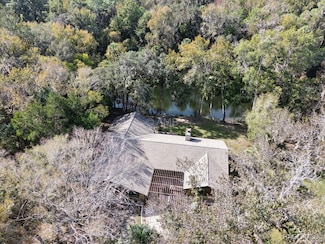 82 Young Dr, Inglis, FL 34449