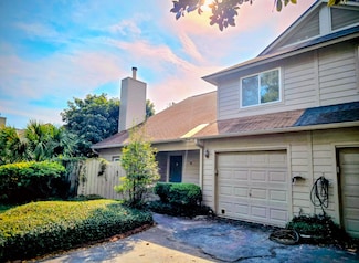 13 Maplecrest Dr, Charleston, SC 29412