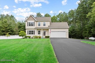 34 Morgans Way, Corinth, NY 12822