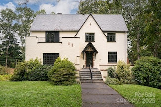 21 Lynwood Rd, Asheville, NC 28804