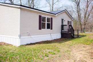 10440 90th Ave, Mecosta, MI 49332