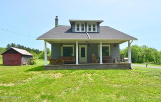 5 Deer Mountain Rd, Catawissa, PA 17820