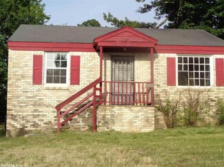 1709 Green Meadow Dr, Little Rock, AR 72204