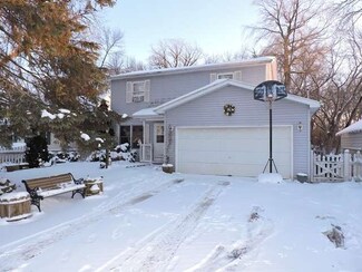 25681 W Raska Ln, Lake Villa, IL 60046