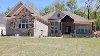 325 Cedar Trail Ln, Harvest, AL 35749