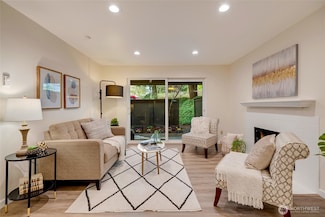 11917 93rd Ln NE Unit 103, Kirkland, WA 98034