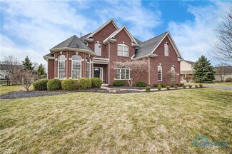 8465 Snapdragon Ln, Monclova, OH 43542