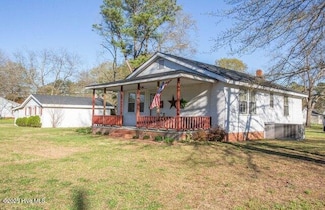 120 Stillwell St, Rockingham, NC 28379