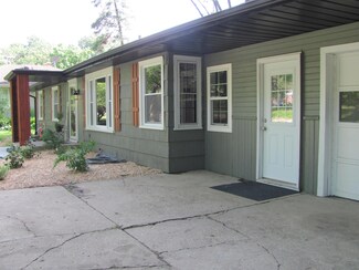 215 Morningside Dr, Rockford, IL 61108