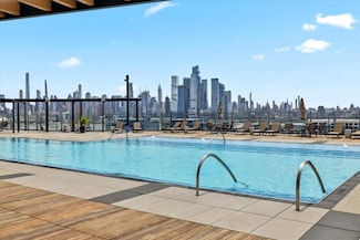 380 Mountain Rd Unit 213, Union City, NJ 07087