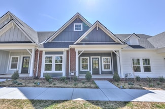 740 Coburg St, Gallatin, TN 37066