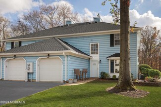 902 Buckingham Cir, Middletown, NJ 07748