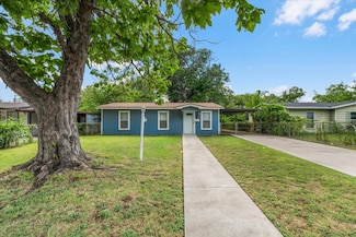 4021 Neches St, Fort Worth, TX 76106