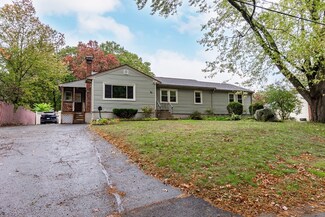 23 Taunton St, Bellingham, MA 02019