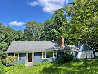 15 Plum Tree Ln, Easton, CT 06612