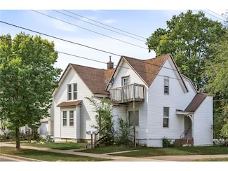 708 Jones St, Eau Claire, WI 54701