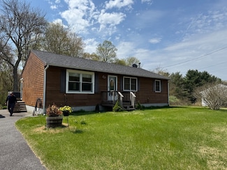 7 Westview Dr, Westport, MA 02790