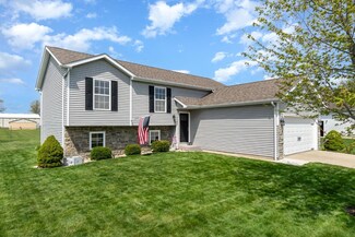 703 Lucy Dr, Westville, IN 46391