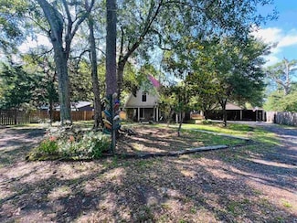 880 E Tram Rd, Vidor, TX 77662