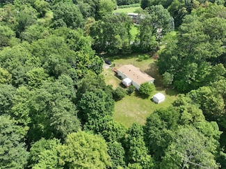 45 Perkins Ln, Burgettstown, PA 15021