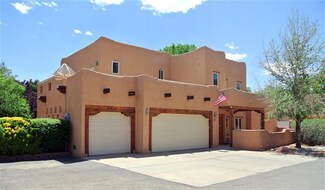 408 Ramsey Ln NW, Los Ranchos, NM 87114