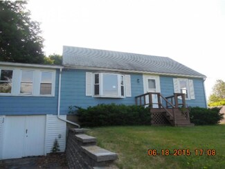 32 Rollins Rd, Rollinsford, NH 03869