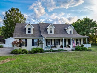 5463 Windrow Rd, Rockvale, TN 37153