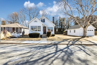 39 Waterman Rd, Roslindale, MA 02131