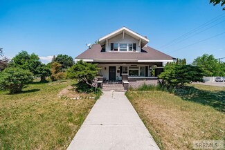 221 S Pine St, Blackfoot, ID 83221