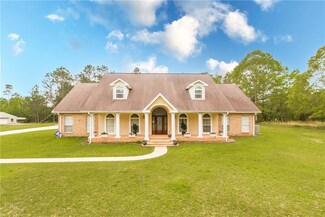 20266 Caroline St, Bogalusa, LA 70427