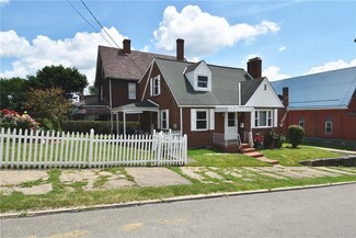 902 Western St, Tarentum, PA 15084