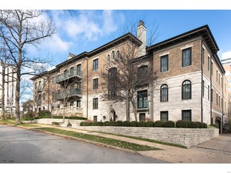 7707 Shirley Dr Unit 102, Saint Louis, MO 63105