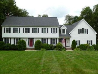61 Draper Rd, Dover, MA 02030