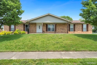 3100 Tally Ho Dr, Saint Charles, MO 63301