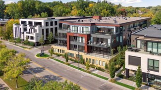 253 Lake St E Unit 212, Wayzata, MN 55391