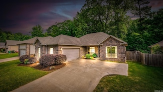 10 Ponds Edge Ln, Alexander, AR 72002