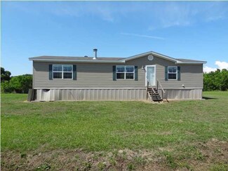 3416 Felias Rd, Erath, LA 70533