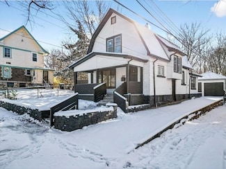 2709 E 25th St, Kansas City, MO 64127