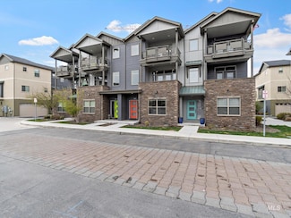 4225 N Hardtail Ln, Garden City, ID 83714