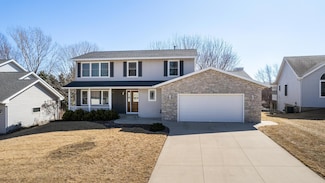 220 9th St NE, Byron, MN 55920