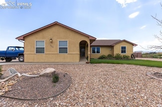 734 E Marigold Dr, Pueblo, CO 81007